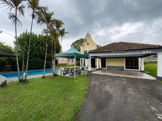 Bungalow for sale in Malaka