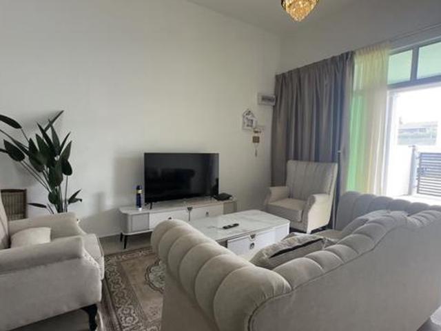 Terraced House for rent in Malaka