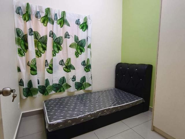 Room for rent in Taman Perindustrian OUG, Kuala Lumpur