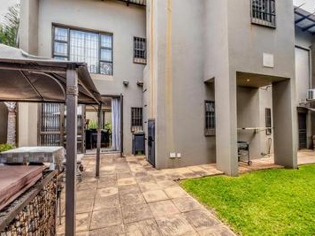 House for rent in Waterkloof, Gauteng