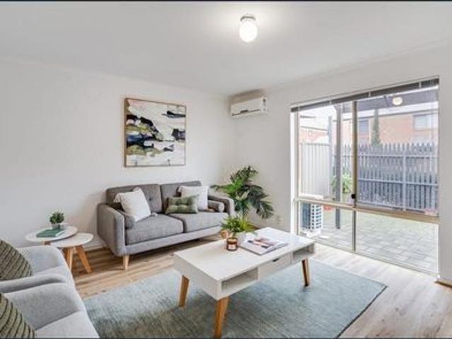 Townhouse for rent in Horseshoe Creek, South Australia