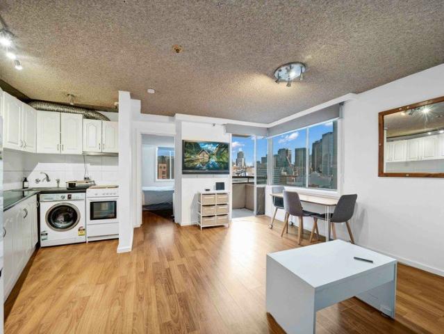 Apartment for rent in East End Theatre District, Melbourne