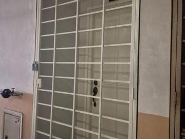 Condominium for sale in Seri Kembangan, Majlis Bandaraya Subang Jaya