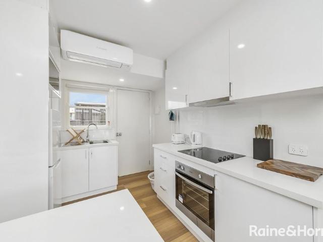 Granny Flat for rent in Brisbane Grove, New South Wales