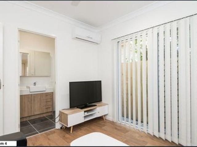 Granny Flat for rent in Toombul, Queensland