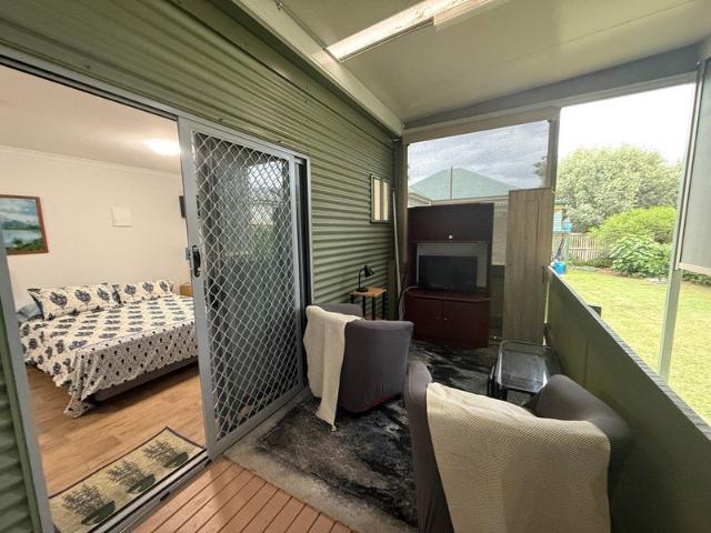 Granny Flat for rent in Warwick, Southern Downs Regional
