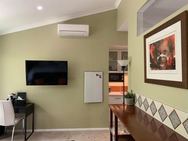 Granny Flat for rent in Benalla, Victoria