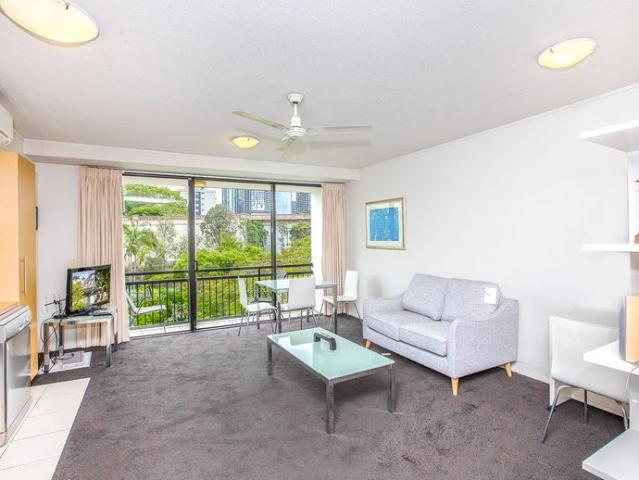 Granny Flat for rent in Toombul, Queensland