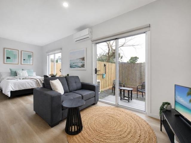 Granny Flat for rent in Camerons Creek, Victoria