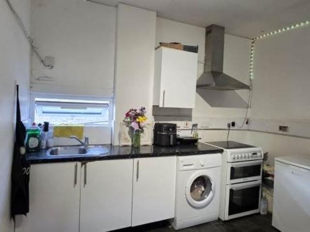 Studio for rent in Little Ilford, Greater London