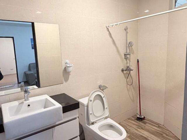 Room for rent in Long Miri