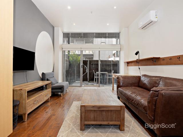 Granny Flat for rent in Richmond, Melbourne