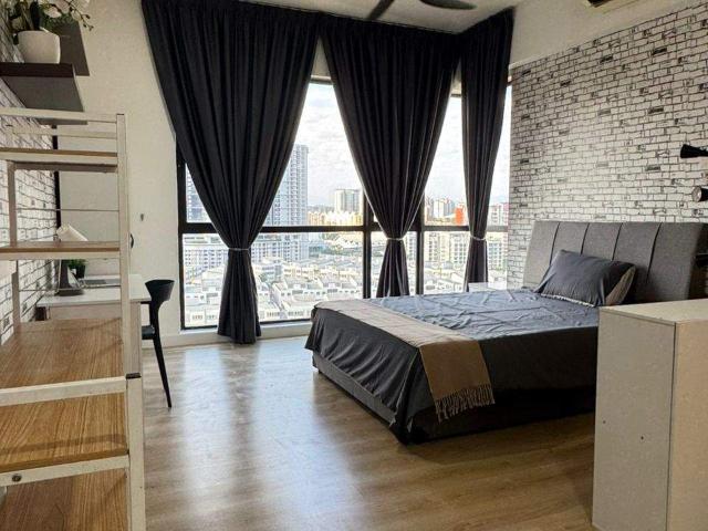 Room for rent in Petaling, Alam Impian
