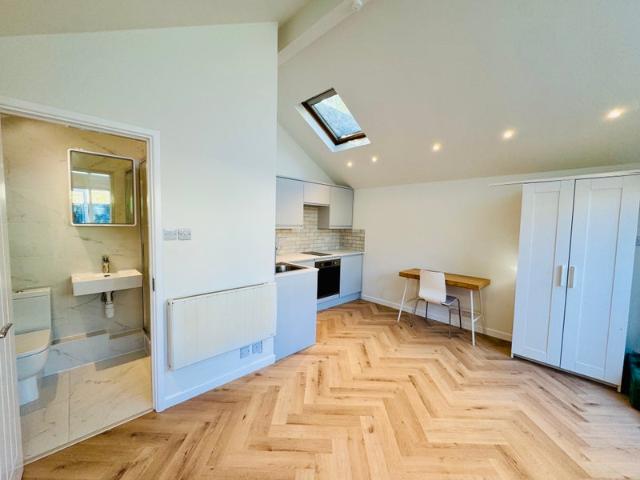 Studio for rent in Arbury, Cambridgeshire