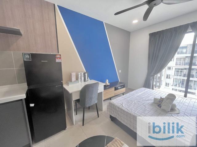 Room for rent in Petaling, Alam Impian