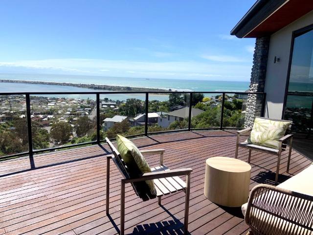 House for rent in Saint Andrews Hill, Christchurch