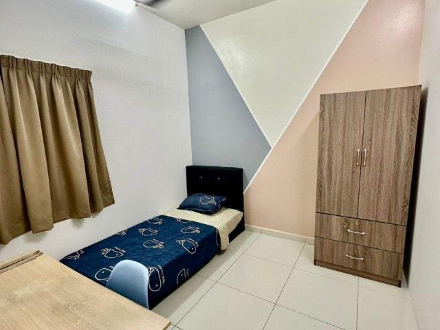 Room for rent in Seksyen U20, Shah Alam
