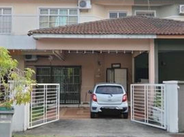 Terraced House for sale in Malaka