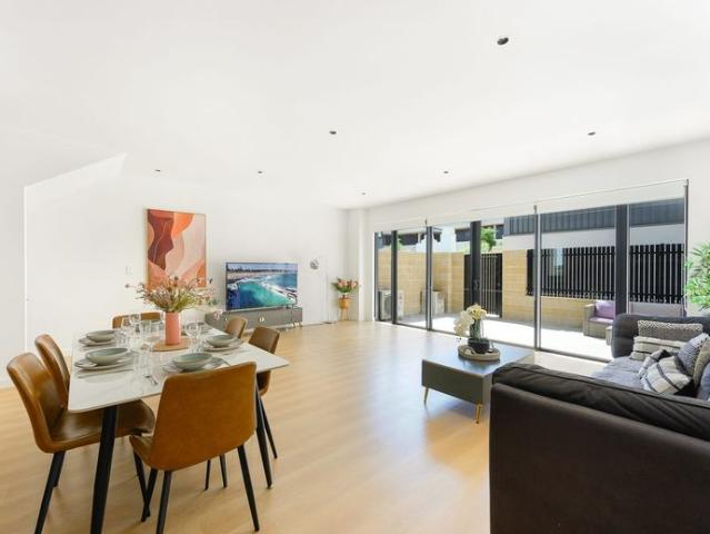 Townhouse for rent in Sydney, New South Wales