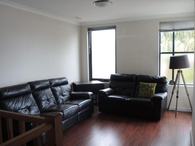 Townhouse for rent in Stirling, Western Australia