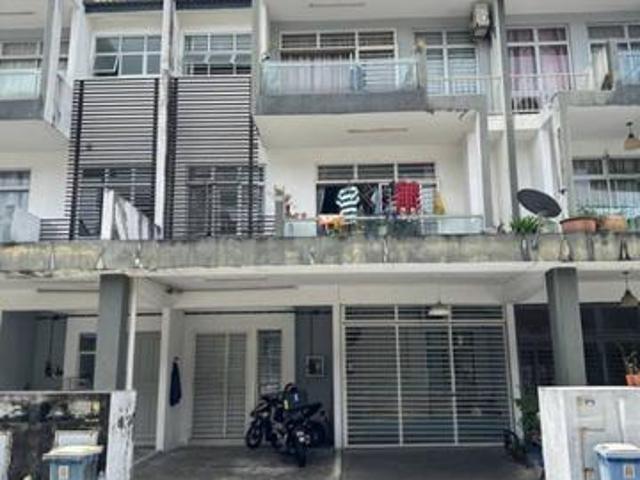Townhouse for rent in Jenjarom, Selangor