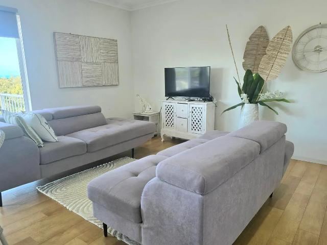 Townhouse for rent in Yachtsmans Paradise, Cannonvale