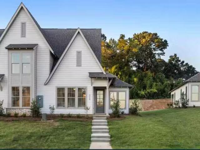 Condo for rent in Auburn