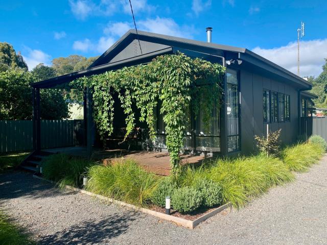 House for rent in Trentham, Shire of Hepburn