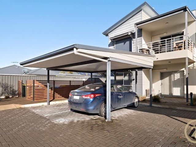 Townhouse for rent in Horseshoe Creek, South Australia