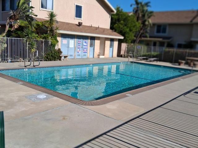 Room for rent in Chatsworth Neighborhood Council District, Canoga Park
