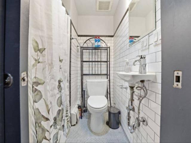 Room for rent in Arverne, New York