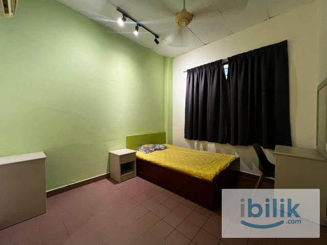 Room for rent in Country Heights Damansara, Kuala Lumpur