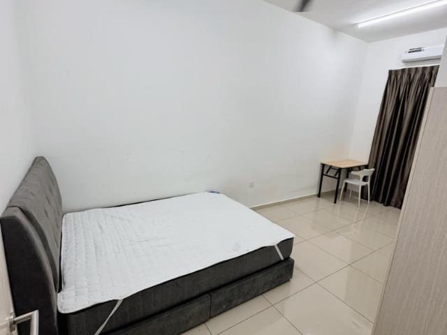 Room for rent in Sendayan Village, Negeri Sembilan