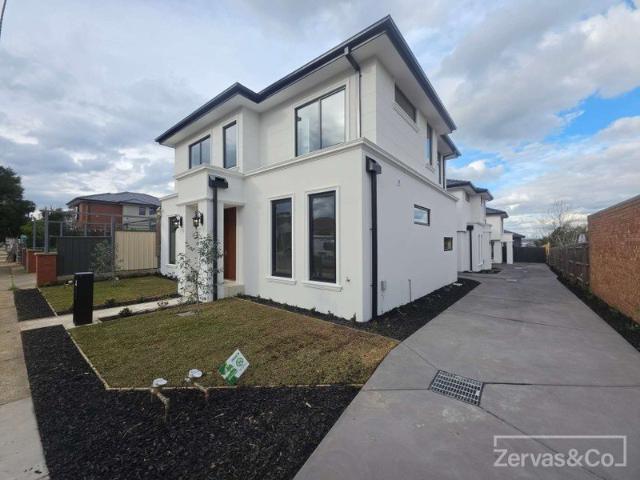 Townhouse for rent in Clayton, Melbourne