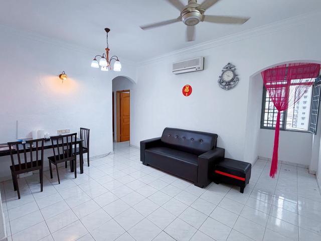 Apartment for sale in Barat Daya, George Town