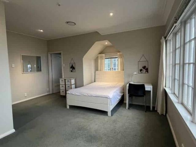 Property for rent in Otakou