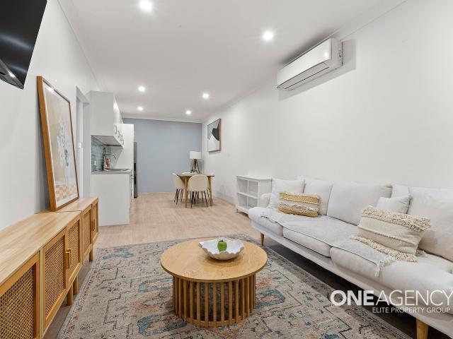 Granny Flat for rent in Mollymook, New South Wales