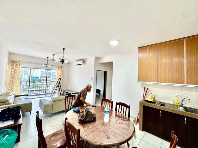 Condominium for rent in Country Heights Damansara, Kuala Lumpur