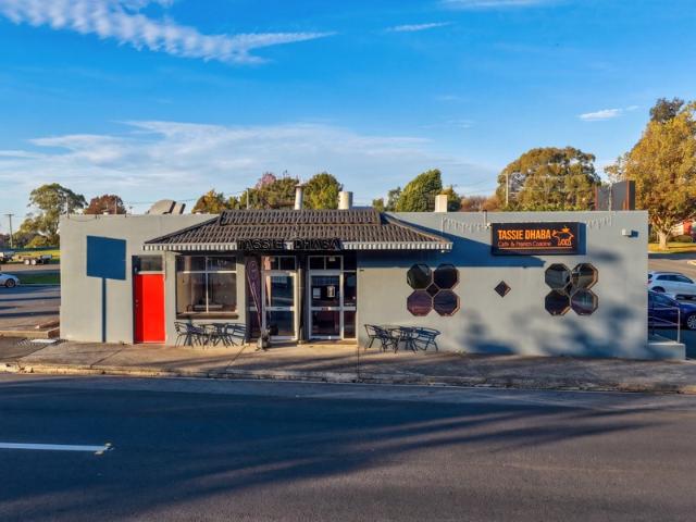 Retail for sale in Beaconsfield, West Tamar