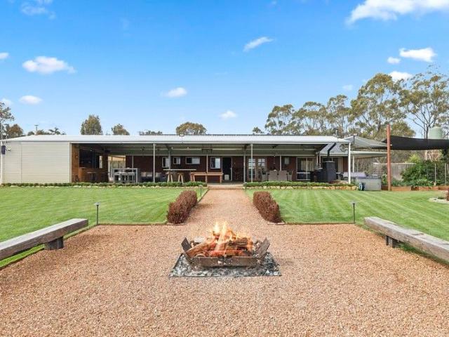 Cottage for sale in Rushworth, Victoria