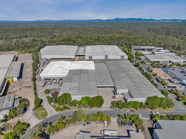 Warehouse for rent in Toombul, Queensland