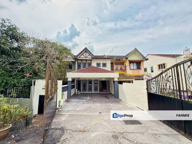 House for sale in Country Heights Damansara, Kuala Lumpur