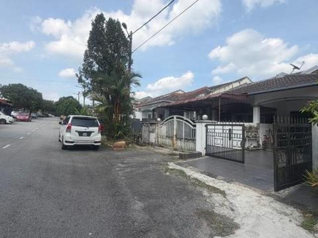 Terraced House for sale in Seri Kembangan, Majlis Bandaraya Subang Jaya