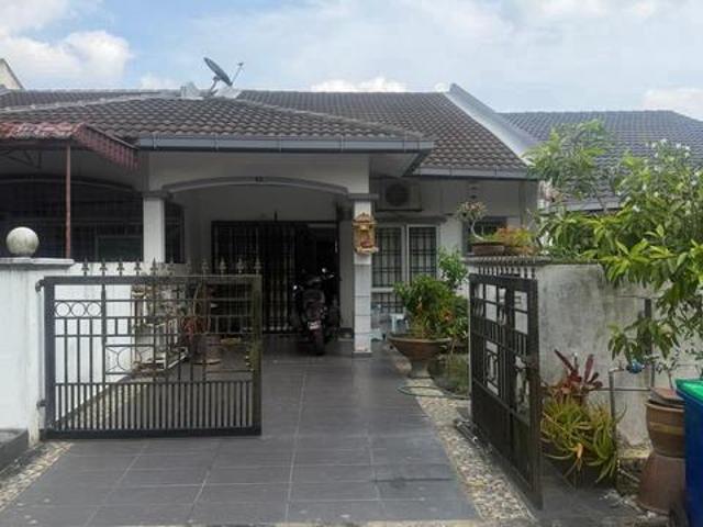Terraced House for sale in Seri Kembangan, Majlis Bandaraya Subang Jaya