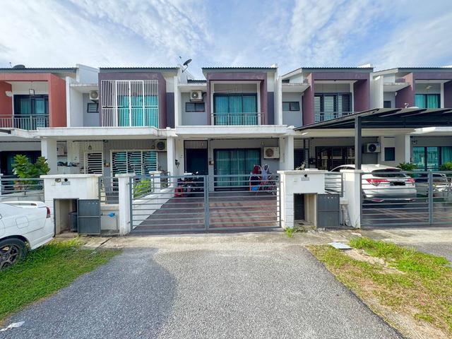 Terraced House for sale in Saujana
