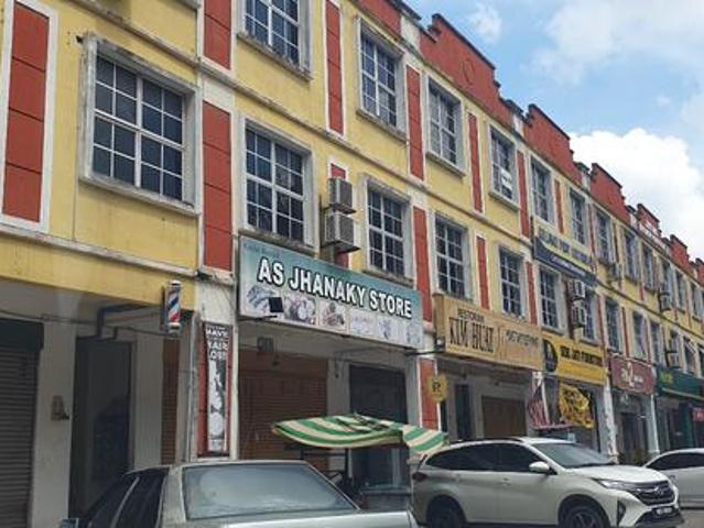 Apartment for sale in Durian Tunggal, Malaka