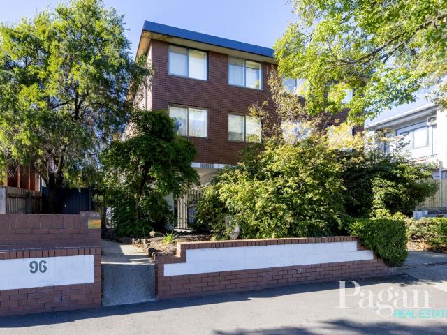 Apartment for rent in North Melbourne