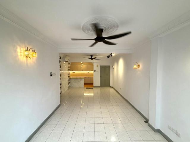 Apartment for sale in Petaling, Damansara Damai