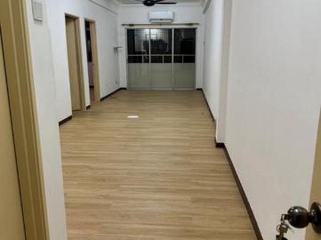 Apartment for sale in Petaling, Subang Jaya