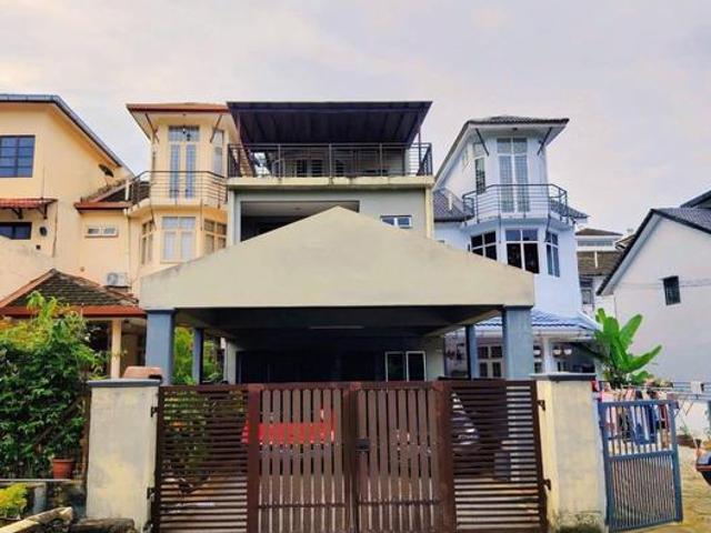 Terraced House for sale in Country Heights Damansara, Kuala Lumpur